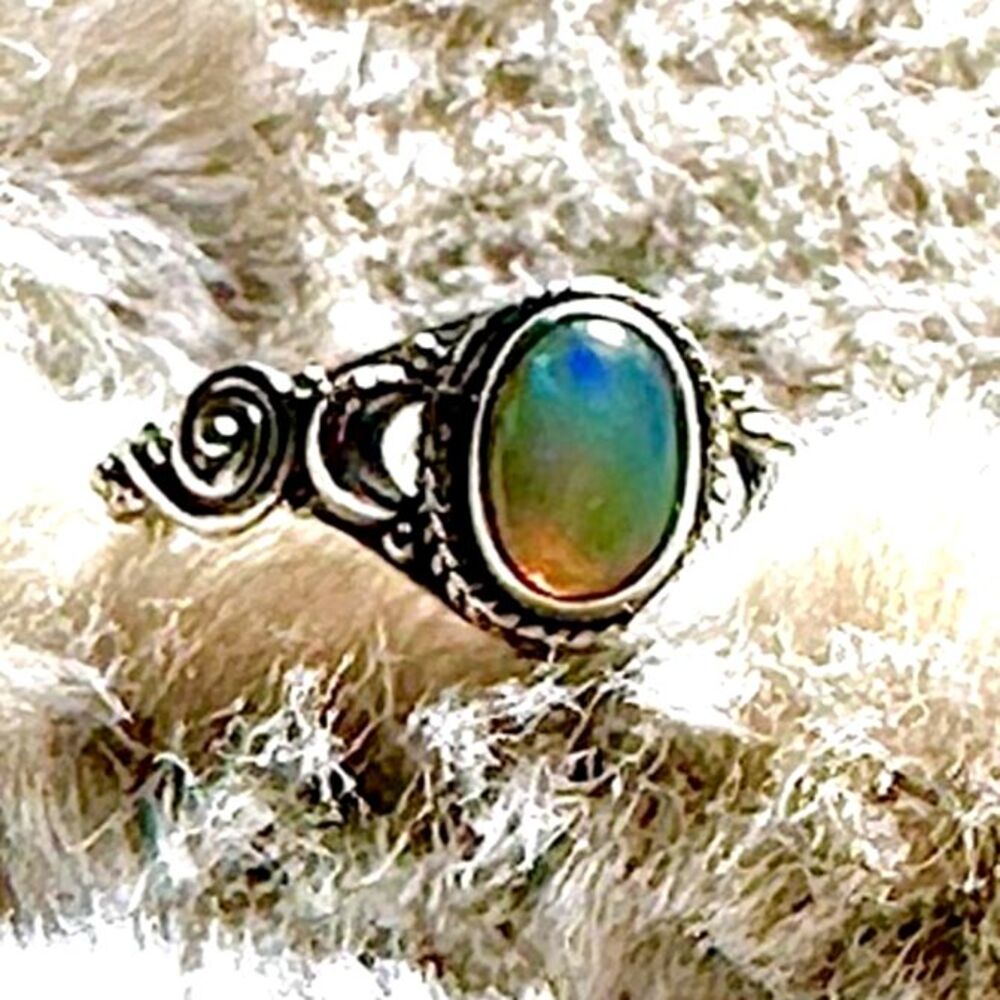 Handmade Ethiopian Welo Opal Sterling Silver Ring Sz 7 - 7.5